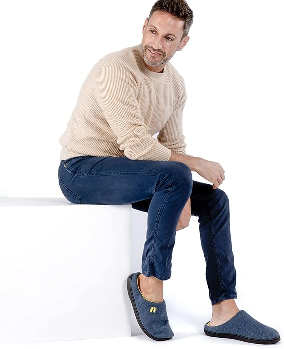 RockDove Men's Original Two-Tone Memory Foam Slipper