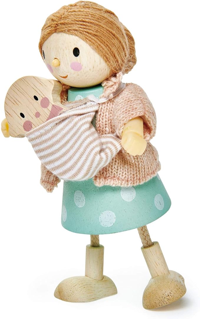 Tender Leaf Toys - The Goodwood Family - Wooden Miniatures Flexible Doll, Multicultural Action Figure for Dollhouse - Encourage Creative and Imaginative Fun Play for Children - Age 3+