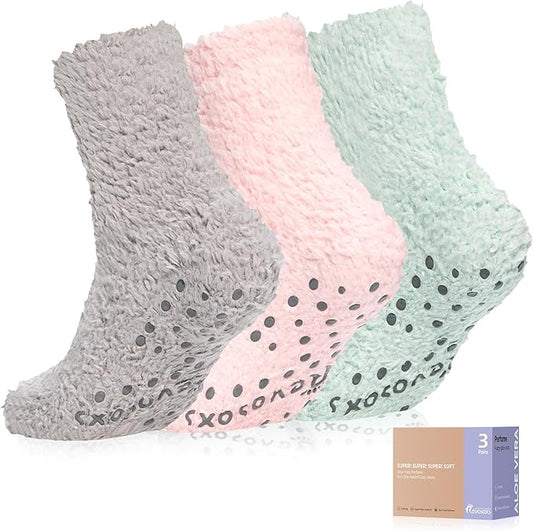 Fuzzy Socks with Grips for Men Women,Non Slip Fluffy Hospital Crew Cozy Warm Socks with Aloe Vera Moisturize