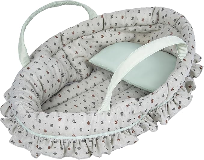 Doll Carry Cot Set, Sweet Dreams Soft Bassinet Doll Carrier Includes 1 Cot and 1 Pillow, Grayish Green Bear Doll Bassinet, Fits for 18 Inch American Girl Dolls